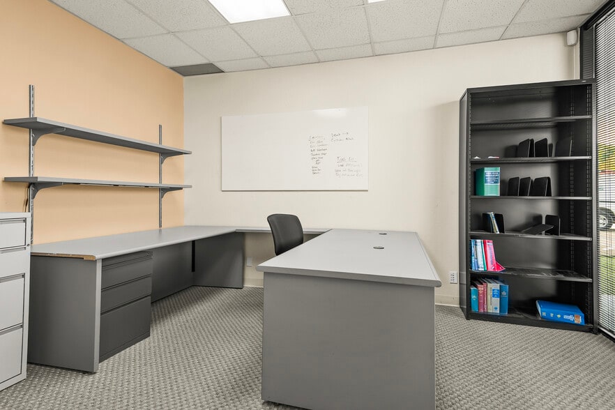 More Photos Of 1160 Industrial Rd, San Carlos Research And Development For Sale