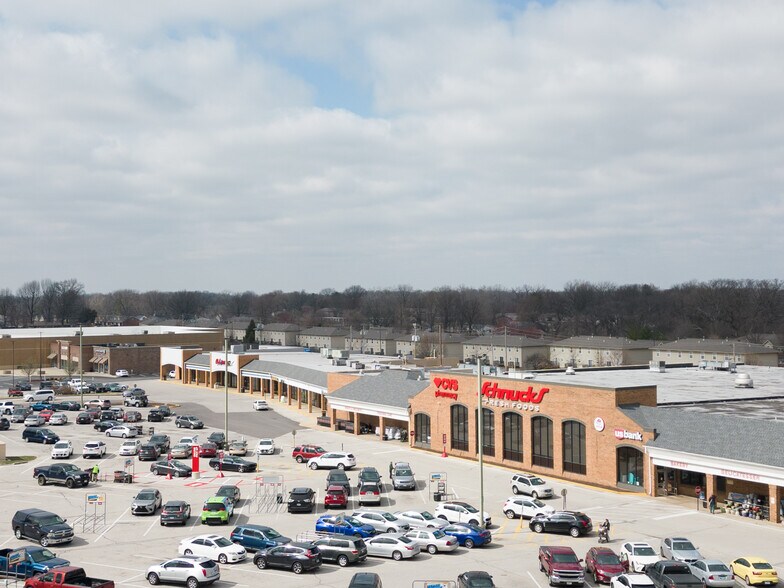 More Photos Of 501-701 Belt Line Rd, Collinsville Unknown For Lease