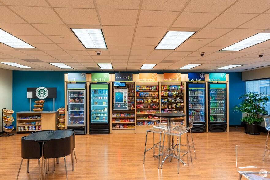 More Photos Of 1101 Perimeter Dr, Schaumburg Office For Lease