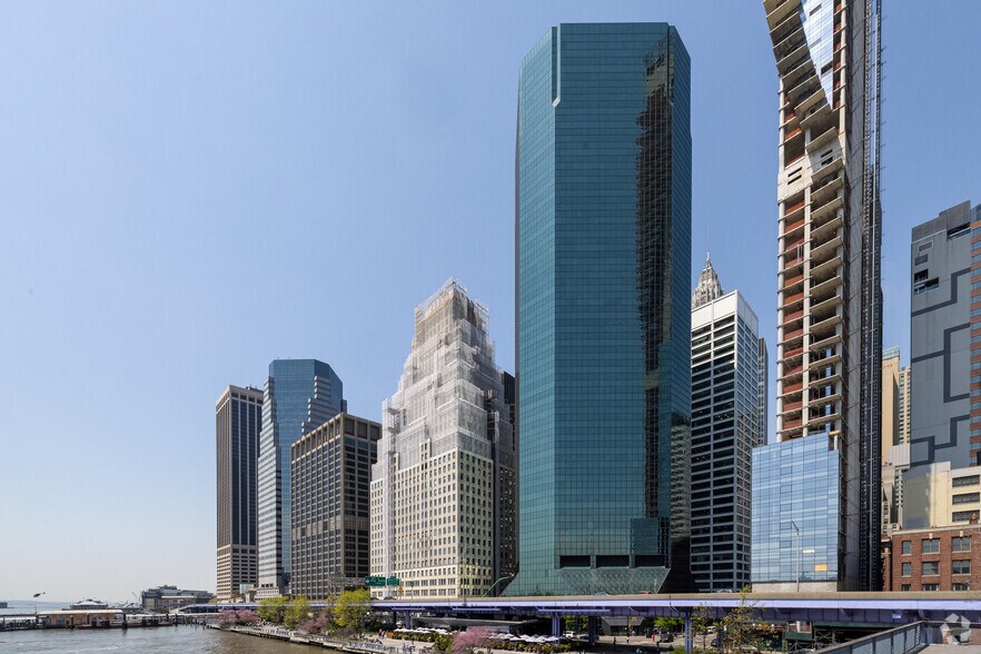 More Photos Of 55 Water St, New York Office For Lease