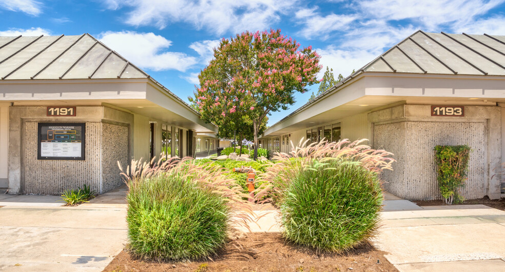 Primary Photo Of 1187 E Warner Ave, Fresno Medical For Lease