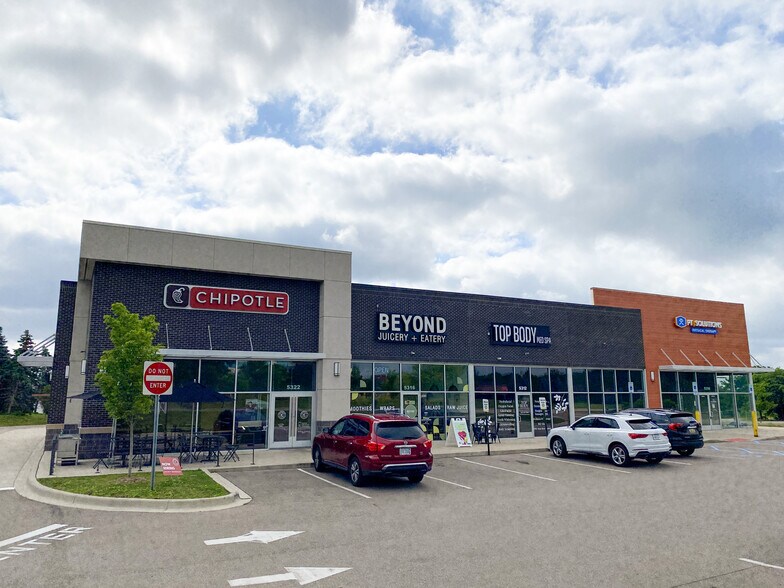 More Photos Of 5296-5322 Crooks Rd, Troy Storefront For Lease