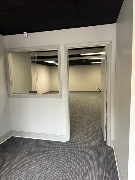 More Photos Of 1 Leggett Rd, Social Circle Warehouse For Lease
