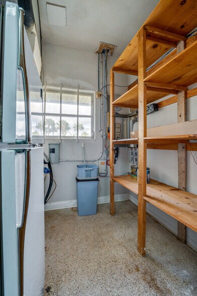 More Photos Of 2763 S Ridgewood Ave, South Daytona Office For Sale