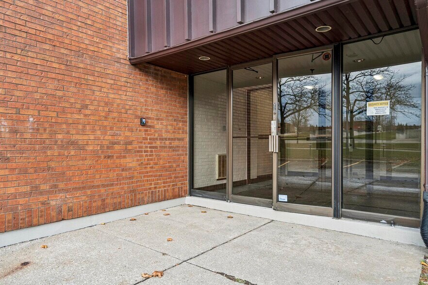More Photos Of 6010-6020 Ambler Dr, Mississauga Warehouse For Sale