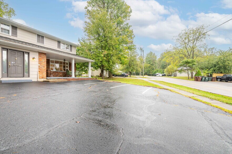 More Photos Of 1 Crestview Dr, Milford Medical For Lease