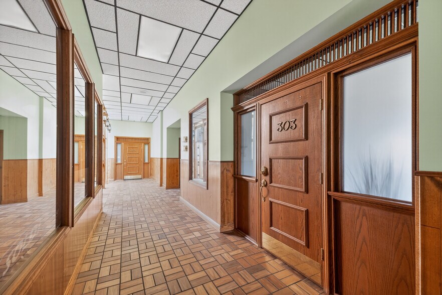 More Photos Of 400 N Main St, Milford Storefront Retail Office For Sale