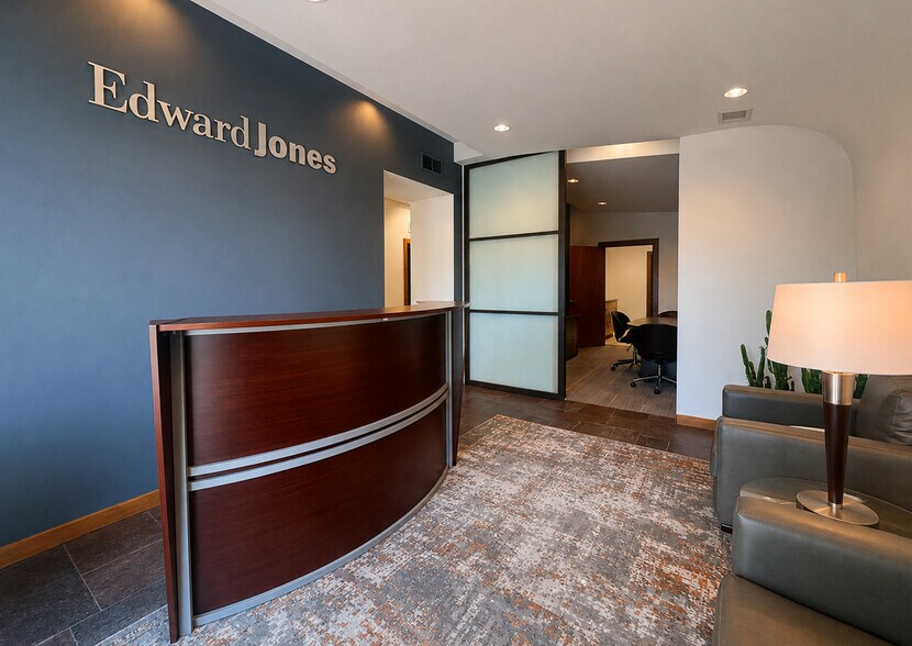 More Photos Of 810 Calle Mejia, Santa Fe Office For Sale