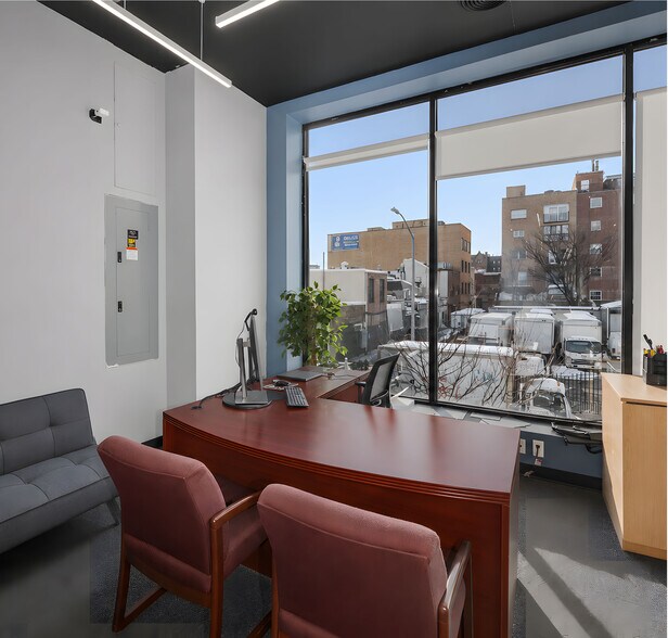 More Photos Of 975A E 13th St, Brooklyn Storefront Retail Office For Lease
