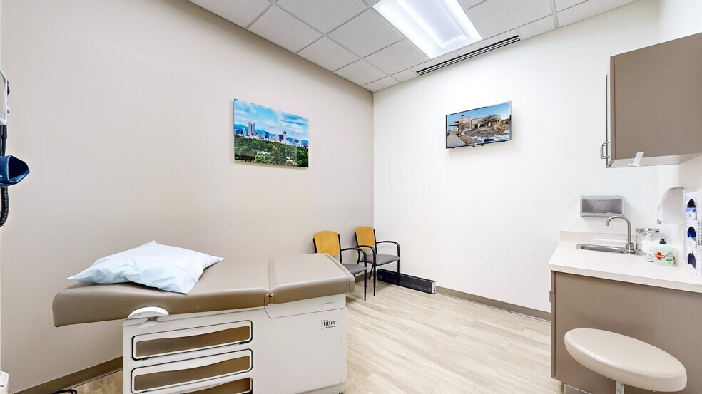 More Photos Of 7460 S Gartrell Rd, Aurora Freestanding For Sale