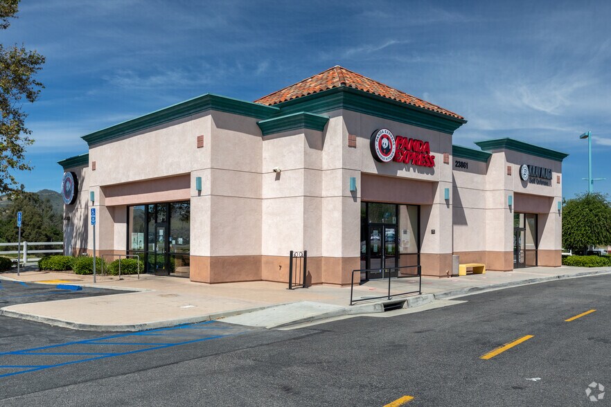 More Photos Of 23805-23905 Clinton Keith Rd, Wildomar Unknown For Lease