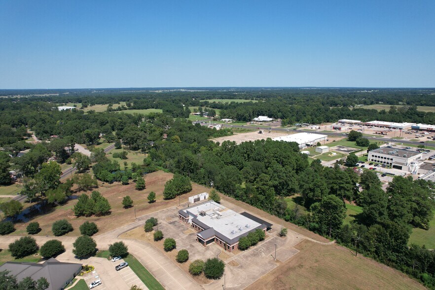 More Photos Of 200 Renaissance Way, Crockett Medical For Sale