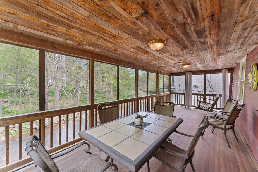 More Photos Of 11 Glen Rd, Sandy Hook Apartments For Sale