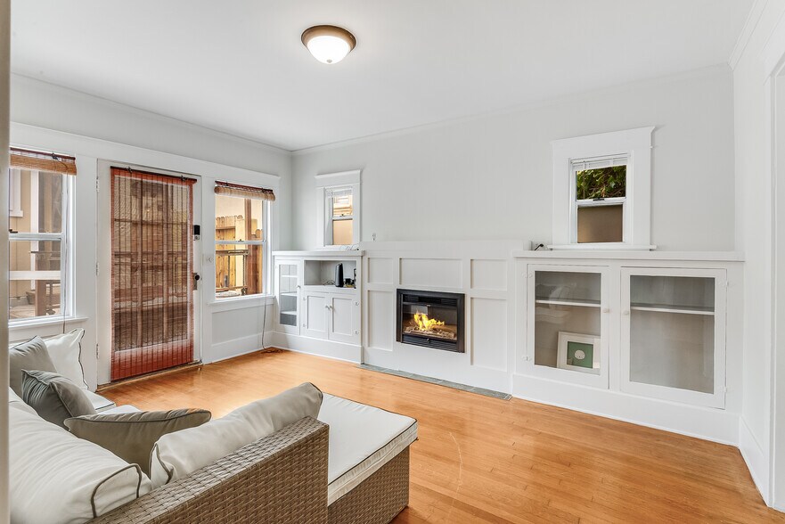 More Photos Of 213 S Francisca Ave, Redondo Beach Multifamily For Sale