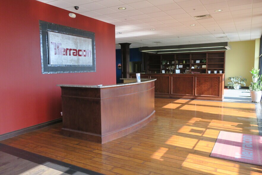 More Photos Of 4701 N Stiles Ave, Oklahoma City Light Manufacturing For Sale