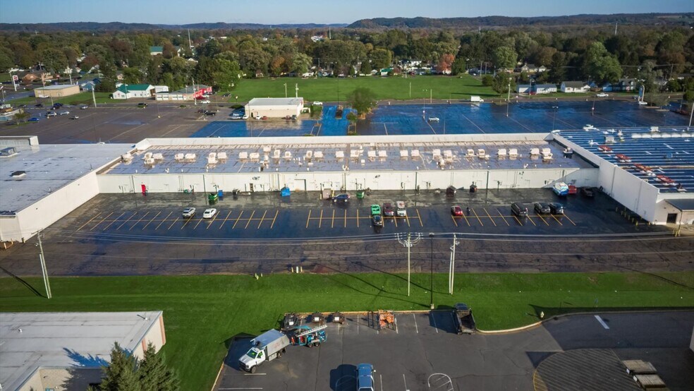 More Photos Of 238-244 Deo Dr, Newark Supermarket For Sale