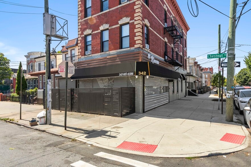 More Photos Of 342 Ridgewood Ave, Brooklyn Apartments For Lease