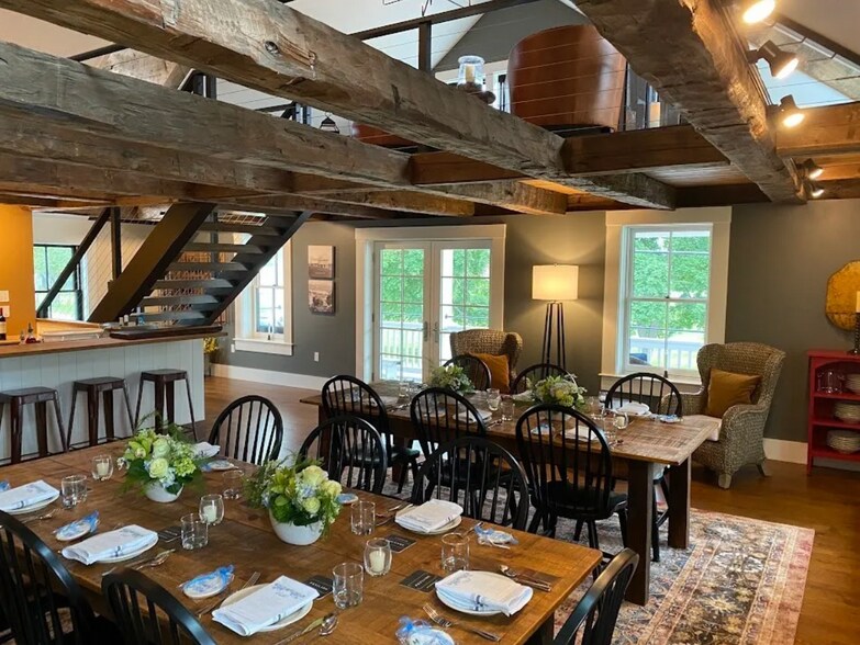 More Photos Of 126 S Main St, Wolfeboro Storefront Retail Residential For Sale