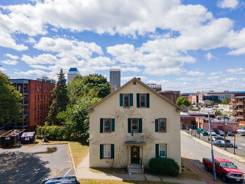 More Photos Of 69 Winter St, Springfield Apartments For Sale