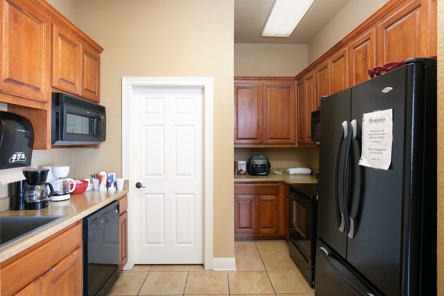 More Photos Of 2634 Kerrybrook Ct, San Antonio Medical For Lease