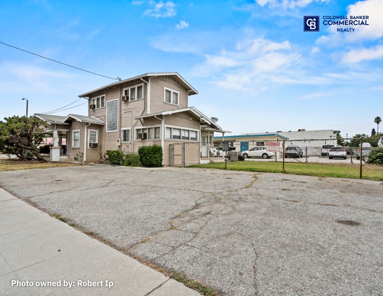 More Photos Of 1046 S San Gabriel Blvd, San Gabriel Office Residential For Sale