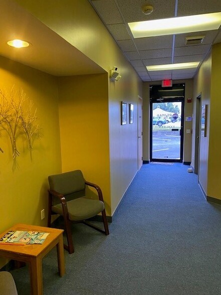 More Photos Of 309 Taunton Ave, Seekonk Office For Sale