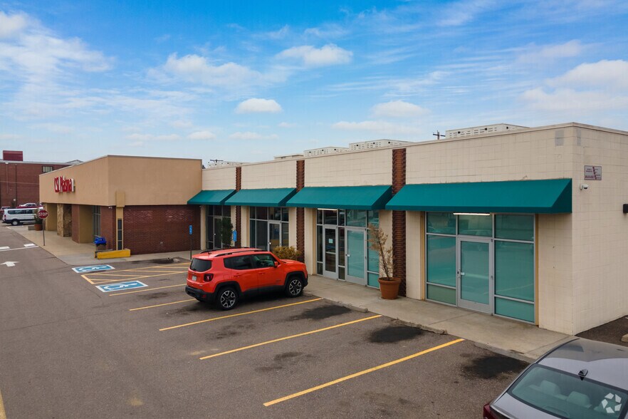 Primary Photo Of 690 Peoria St, Aurora Office For Lease