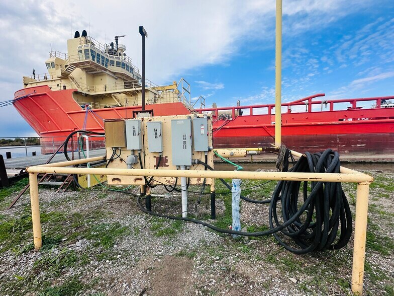 More Photos Of 1817 Highway 24, Larose Land For Sale