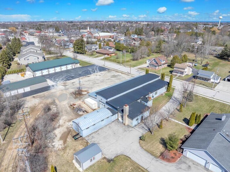 More Photos Of 310 S 10th St, Oostburg Manufacturing For Sale