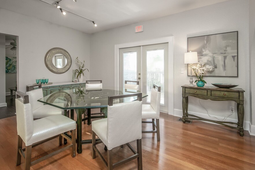 More Photos Of 2515 1st Ave N, Saint Petersburg Office Residential For Sale