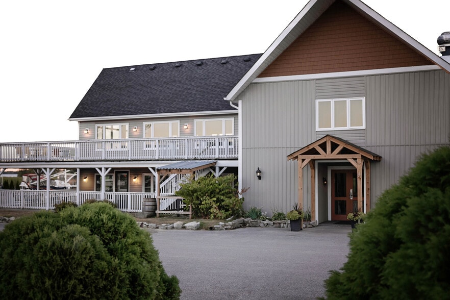 More Photos Of 1753 Hwy 2, Kingston General Retail For Sale