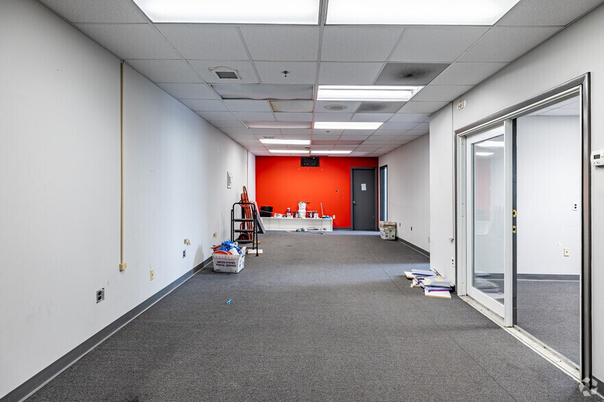 More Photos Of 160 Belmont Ave, Garfield Manufacturing For Lease