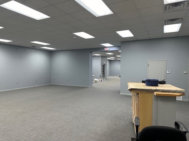 More Photos Of 22988 Ireland Rd, South Bend Showroom For Sale