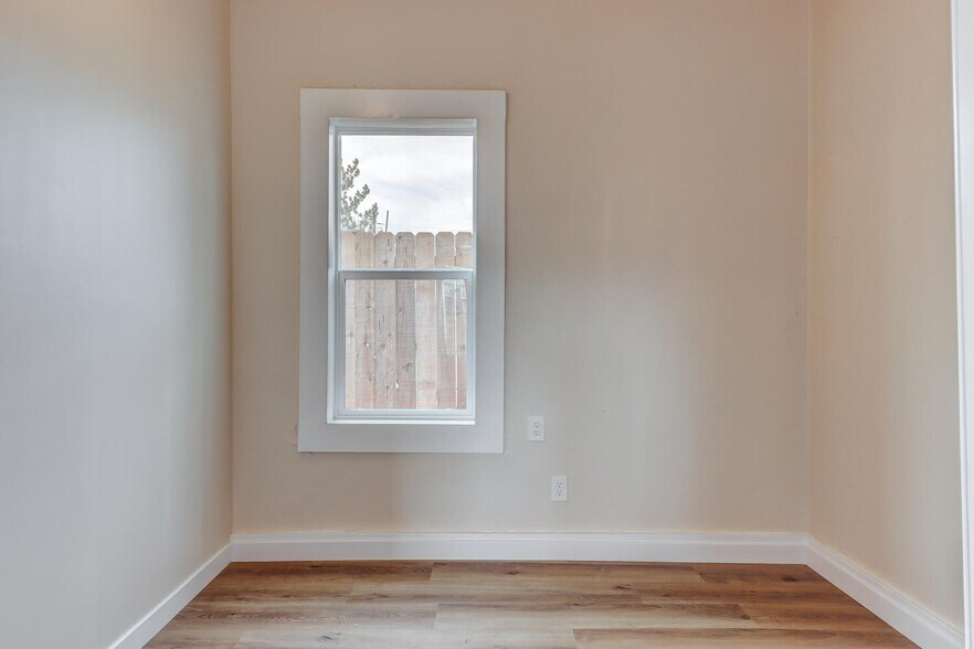 More Photos Of 218 N Avenue C, Kuna Apartments For Sale