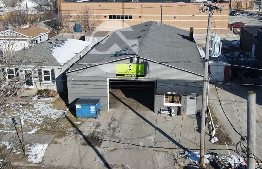 Primary Photo Of 2739 114th St, Toledo Auto Repair For Sale