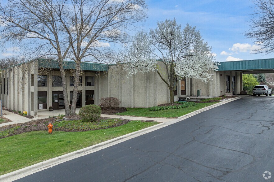 Primary Photo Of 800 W 5th Ave, Naperville Office For Lease