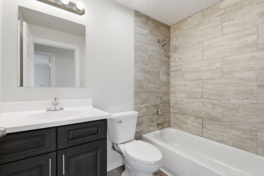 More Photos Of 301 Mount Vernon Blvd, Mount Vernon Apartments For Sale