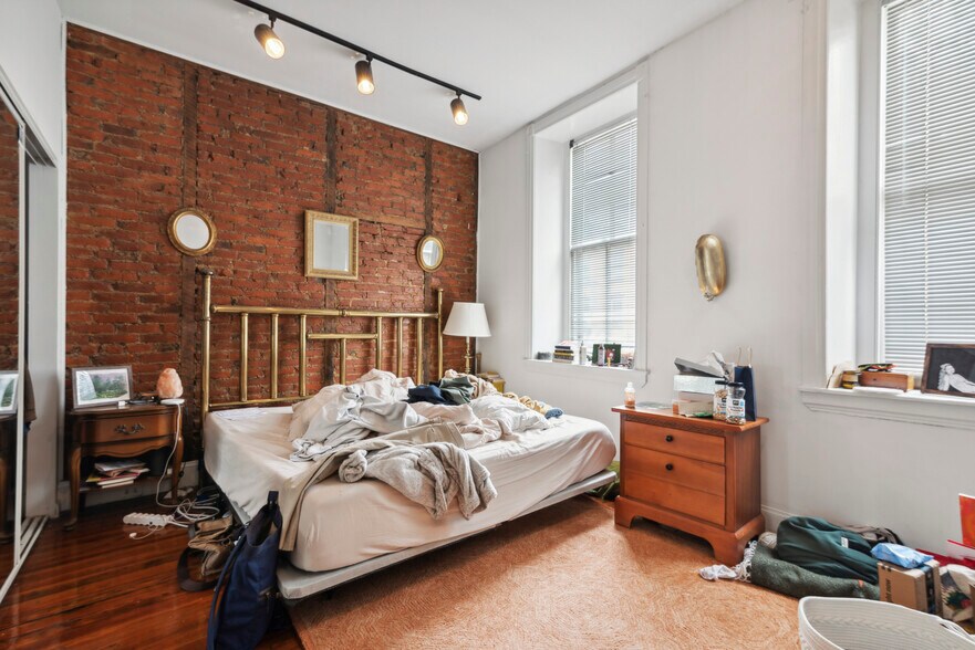 More Photos Of 4226 Main St, Philadelphia Apartments For Sale