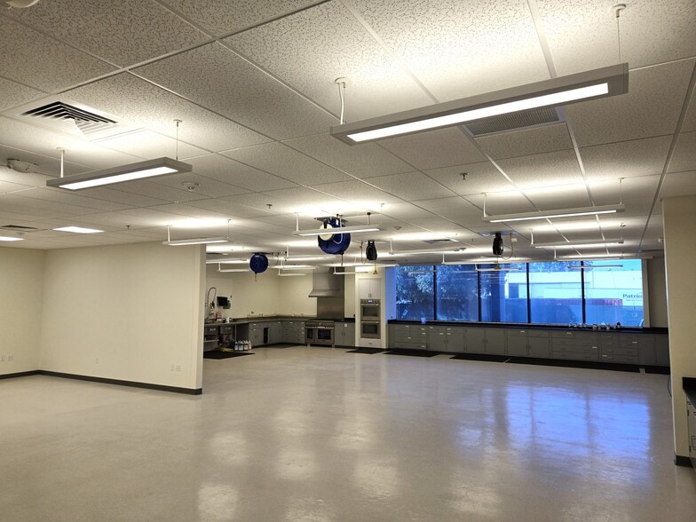 More Photos Of 2811 Airpark Rd, Santa Maria Office Residential For Lease