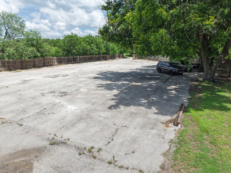 More Photos Of 1801 Uhland Rd, San Marcos Lodge Meeting Hall For Sale