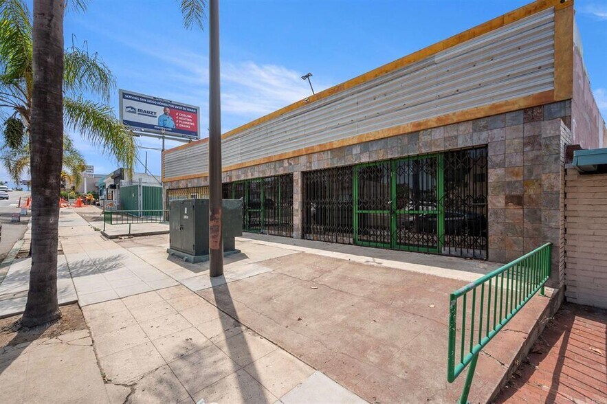 More Photos Of 5527 El Cajon Blvd, San Diego Storefront For Sale
