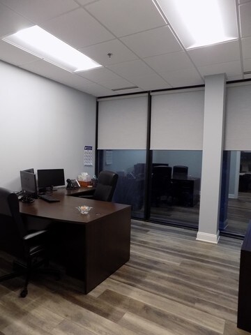 More Photos Of 600 Enterprise Dr, Oak Brook Medical For Lease