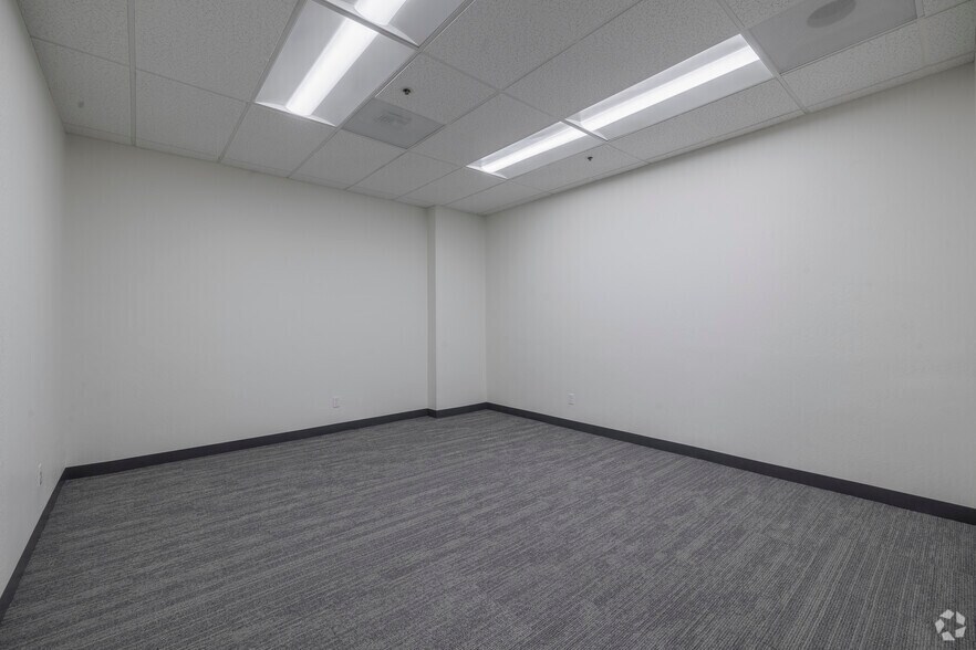 More Photos Of 200-230 Railroad Ave, Milpitas Unknown For Lease