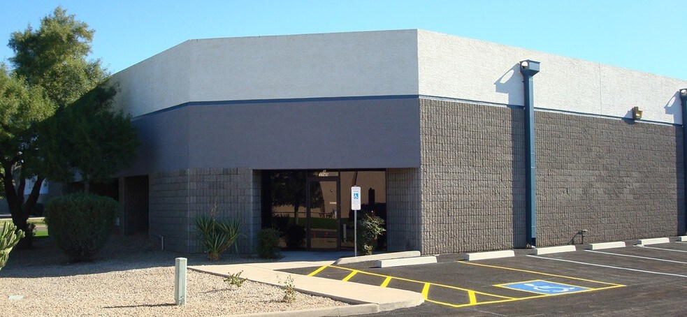 More Photos Of 3745 E Wier Ave, Phoenix Warehouse For Lease