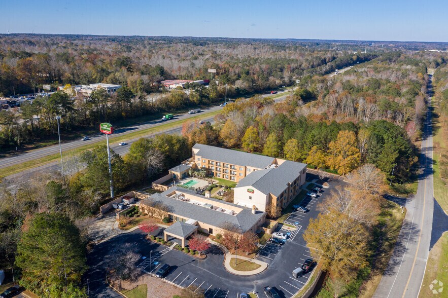 More Photos Of 3990 Sheraton Dr, Macon-Bibb Hotel For Sale