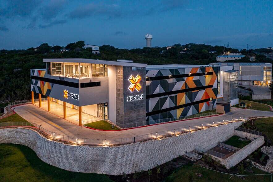 More Photos Of 4229 N FM 620 Hwy, Austin Showroom For Sale
