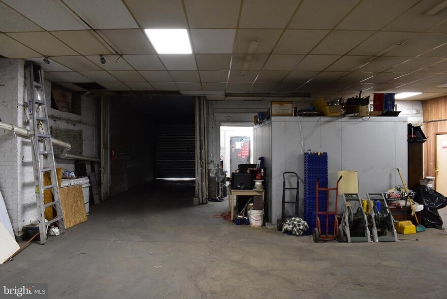 More Photos Of 4655-4661 Paul St, Philadelphia Light Distribution For Sale