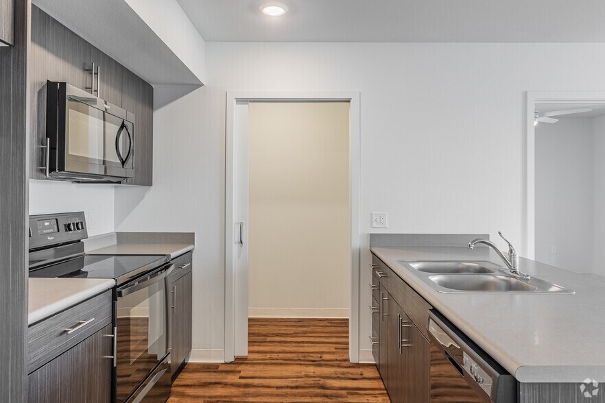 More Photos Of 5990 SE 92nd Ave, Portland Apartments For Lease