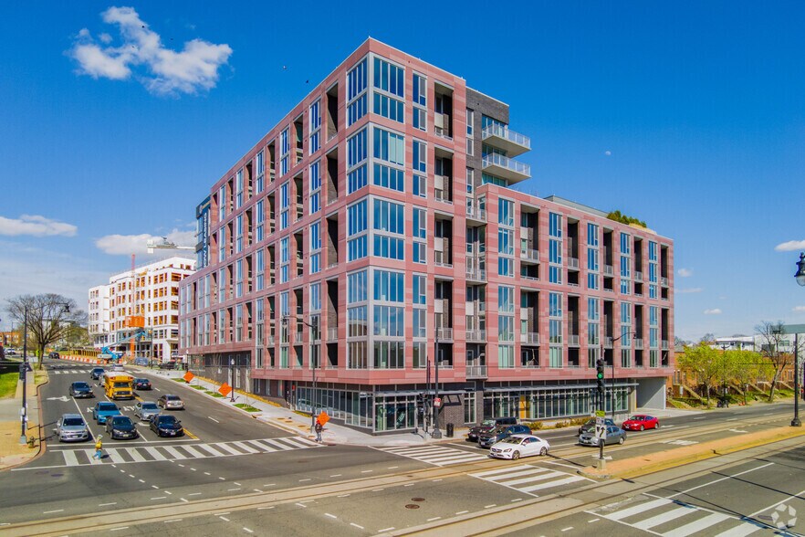 More Photos Of 1701 H St NE, Washington Apartments For Lease