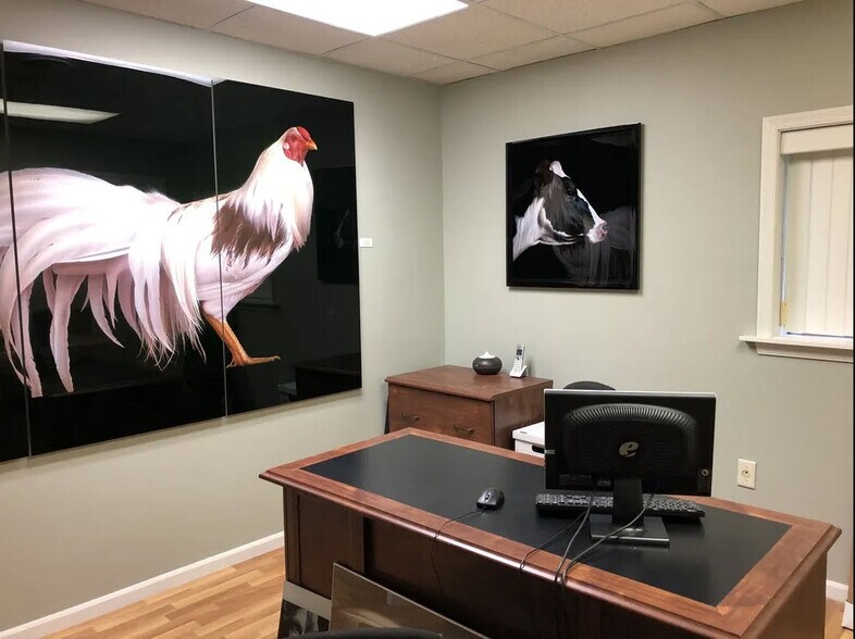 More Photos Of 8465-8467 Airport Rd, Bath Light Distribution For Sale